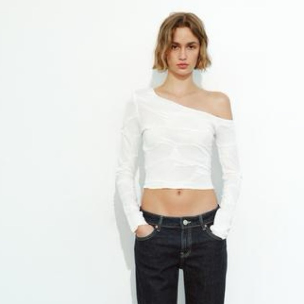 Zara asymmetric white knit top